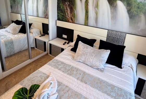 Wiederverkauf - Wohnung / Apartment -
Torrevieja - La Mata