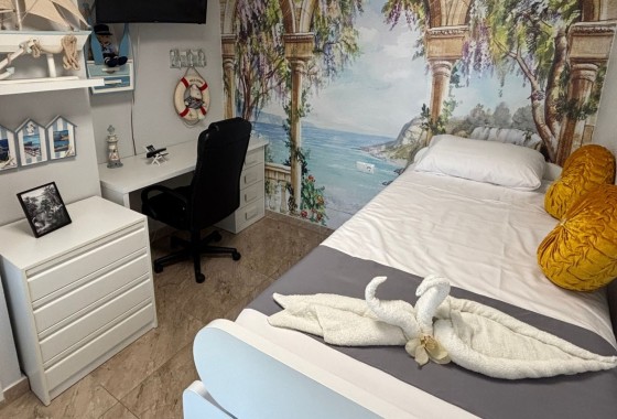 Wiederverkauf - Wohnung / Apartment -
Torrevieja - La Mata