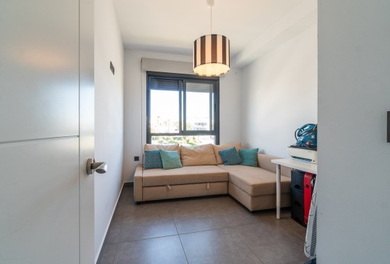 Herverkoop - Appartement / Flat -
Villamartín - La Fuente
