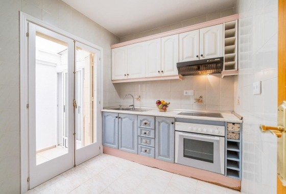 Herverkoop - Appartement / Flat -
Torrevieja - La Siesta - El Salado - Torreta