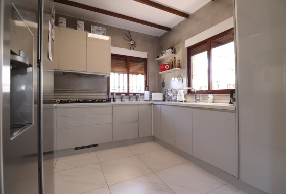 Herverkoop - Vrijstaande villa -
Formentera del Segura - Fincas de La Vega