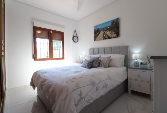 Herverkoop - Vrijstaande villa -
Formentera del Segura - Fincas de La Vega