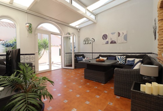 Herverkoop - Vrijstaande villa -
Formentera del Segura - Fincas de La Vega