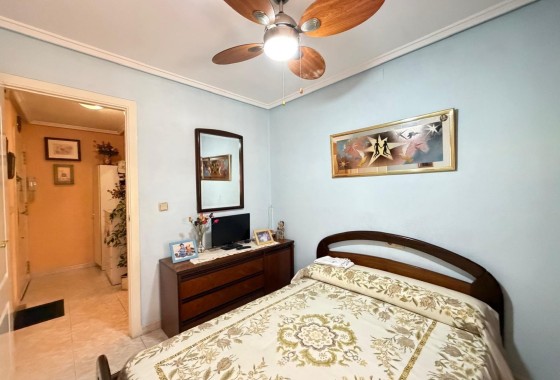 Sprzedaż - Apartament / Mieszkanie -
Torrevieja - Playa del Cura