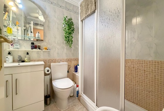 Sprzedaż - Apartament / Mieszkanie -
Torrevieja - Playa del Cura