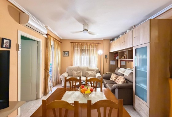 Sprzedaż - Apartament / Mieszkanie -
Torrevieja - Playa del Cura