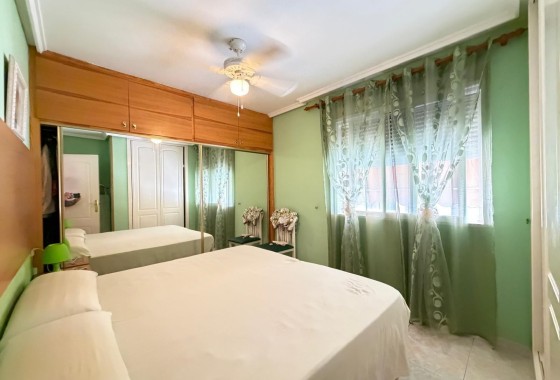 Sprzedaż - Apartament / Mieszkanie -
Torrevieja - Playa del Cura