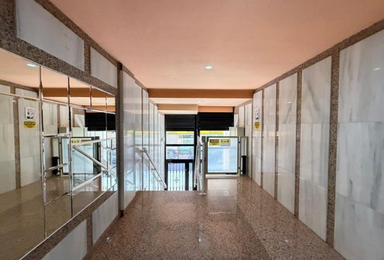 Sprzedaż - Apartament / Mieszkanie -
Torrevieja - Playa del Cura