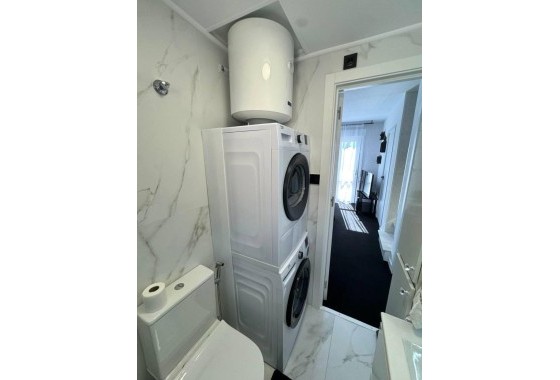 Revente - Appartement -
Torrevieja