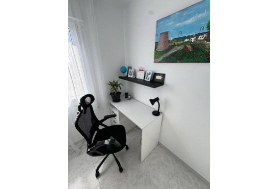 Revente - Appartement -
Torrevieja