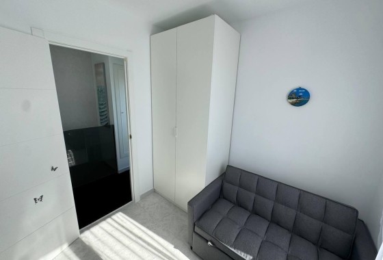 Revente - Appartement -
Torrevieja
