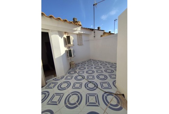 Sprzedaż - Apartament / Mieszkanie -
Los Alcázares - Nueva Marbella