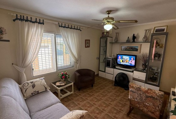 Sprzedaż - Apartament / Mieszkanie -
Torrevieja - Los Frutales
