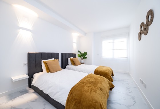 Wiederverkauf - Wohnung / Apartment -
Torrevieja
