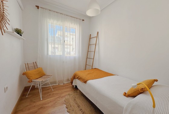 Venta - Adosado -
Orihuela Costa - La Zenia