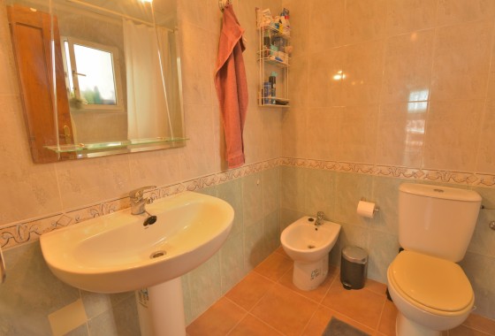 Venta - Villa adosada -
Algorfa - Montebello