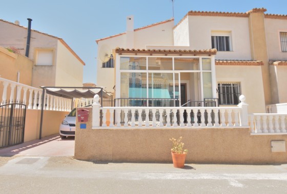 Venta - Villa adosada -
Algorfa - Montebello