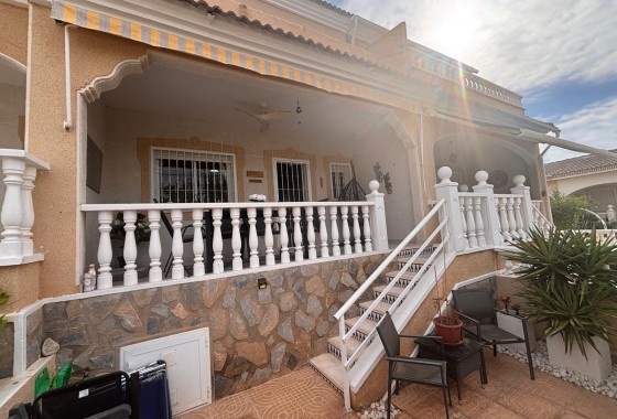 Venta - Adosado -
Urbanización Ciudad Quesada