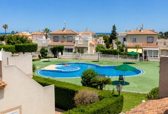 Venta - Adosado -
Orihuela Costa - Los Altos