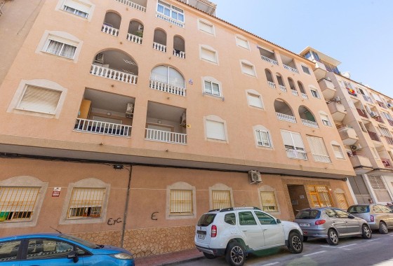 Revente - Appartement -
Torrevieja