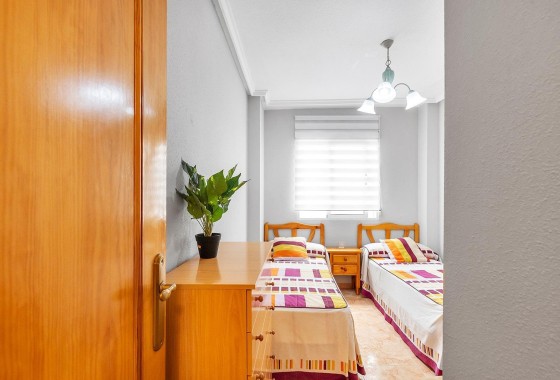Revente - Appartement -
Torrevieja