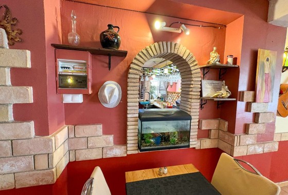 Resale - Commercial -
Torrevieja - La Veleta