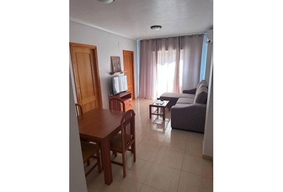 Venta - Apartamento / Piso -
Torrevieja