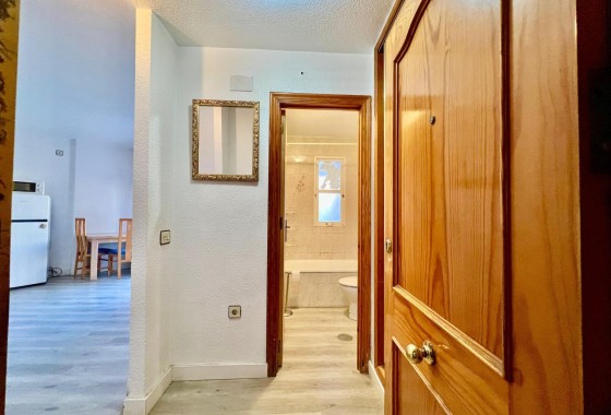 Sprzedaż - Apartament / Mieszkanie -
Torrevieja