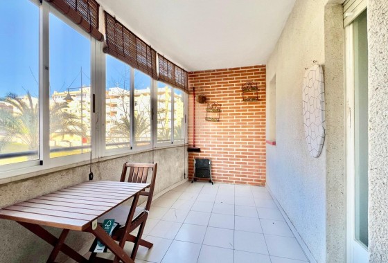 Sprzedaż - Apartament / Mieszkanie -
Torrevieja