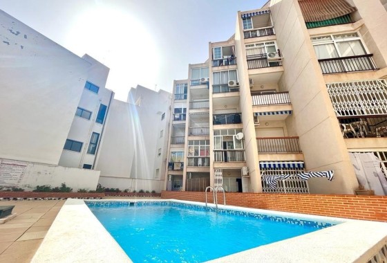 Sprzedaż - Apartament / Mieszkanie -
Torrevieja