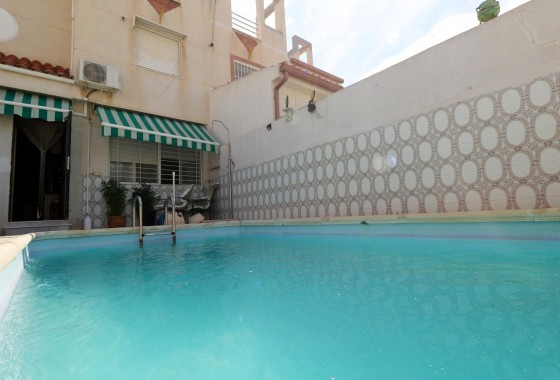 Venta - Villa adosada -
Torrevieja - Torretas