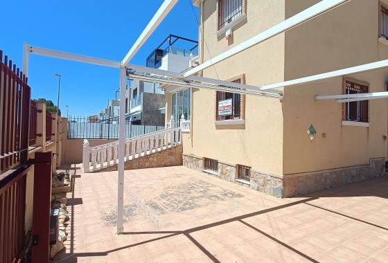 Herverkoop - Vrijstaande Villa -
Orihuela Costa - Castillo de Don Juan