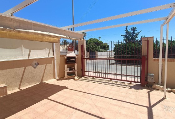 Herverkoop - Vrijstaande Villa -
Orihuela Costa - Castillo de Don Juan