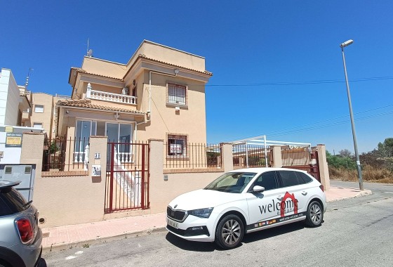 Herverkoop - Vrijstaande Villa -
Orihuela Costa - Castillo de Don Juan