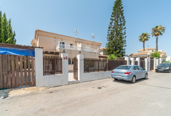 Venta - Villa adosada -
Orihuela Costa - Playa Flamenca