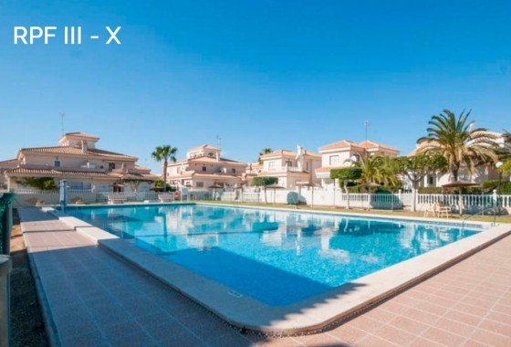 Venta - Villa adosada -
Orihuela Costa - Playa Flamenca