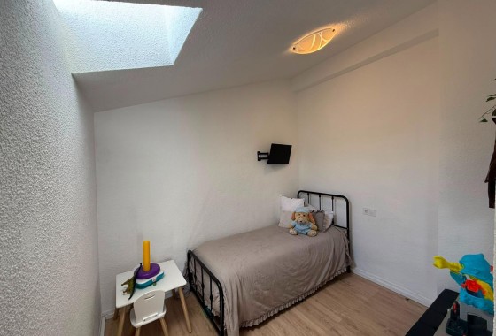 Resale - Apartment / Flat -
Torrevieja - Playa del Cura