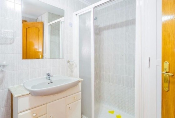 Resale - Apartment / Flat -
Torrevieja - Playa del Cura