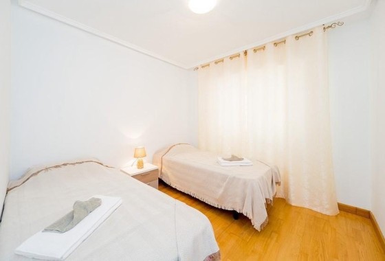 Resale - Apartment / Flat -
Torrevieja - Playa del Cura