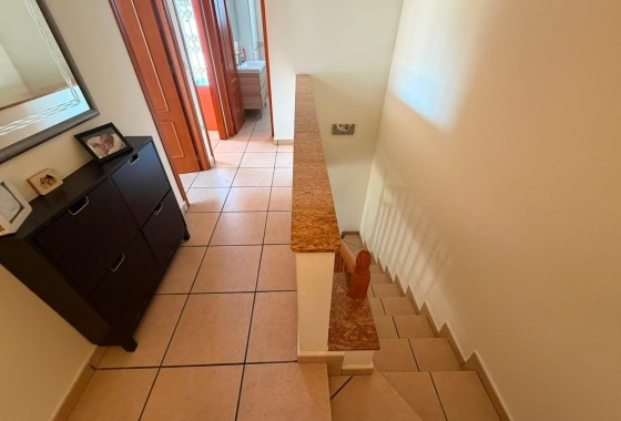 Herverkoop - Halfvrijstaande villa -
Torrevieja