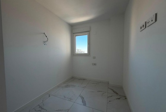 Sprzedaż - Apartament / Mieszkanie -
Torrevieja - Punta Prima