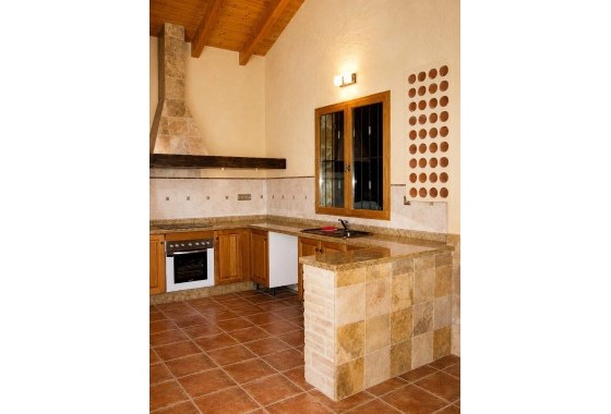 Resale - Detached Villa -
Benferri