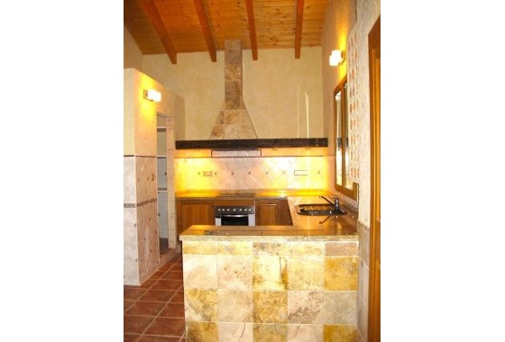 Resale - Detached Villa -
Benferri