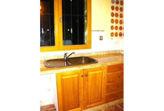 Resale - Detached Villa -
Benferri