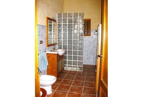 Resale - Detached Villa -
Benferri