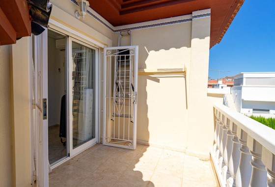 Herverkoop - Rijhuis -
Ciudad Quesada - Rojales - Doña Pepa
