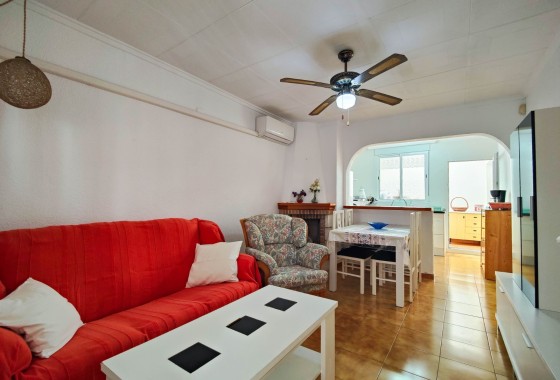 LANGDURIGE VERHUUR - Rijhuis -
Torrevieja - Nueva Torrevieja