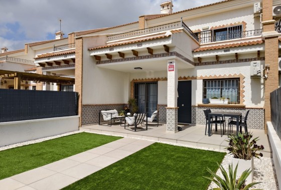 Venta - Adosado -
San Miguel de Salinas