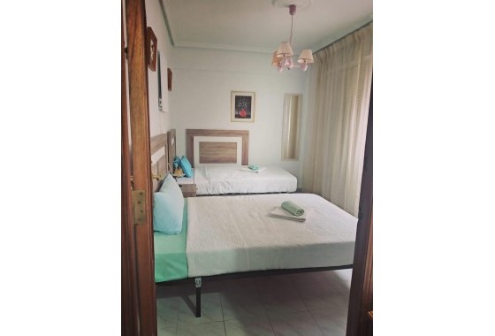 Venta - Apartamento / Piso -
Torrevieja
