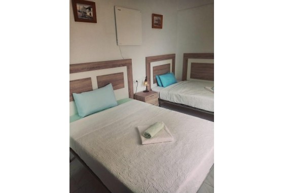 Venta - Apartamento / Piso -
Torrevieja